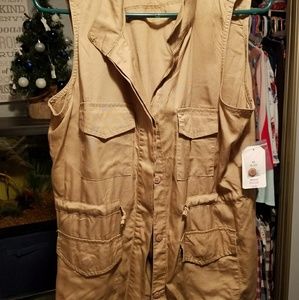 Tan vest